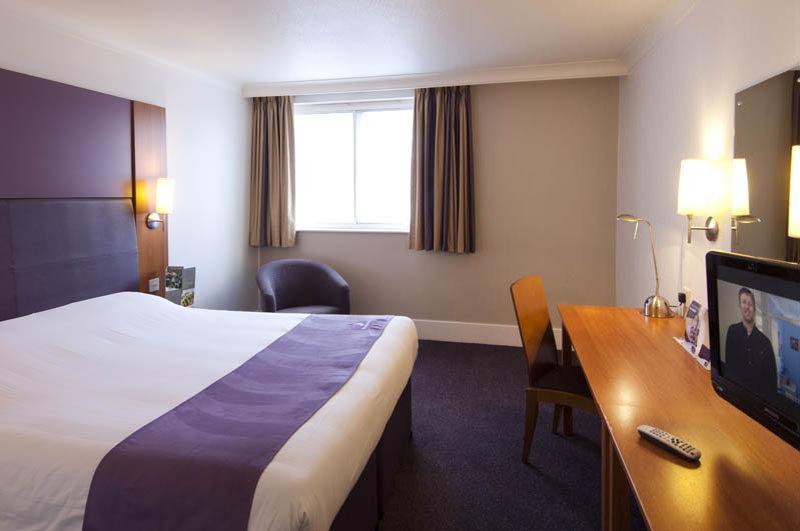 Premier Inn Hereford Exterior photo