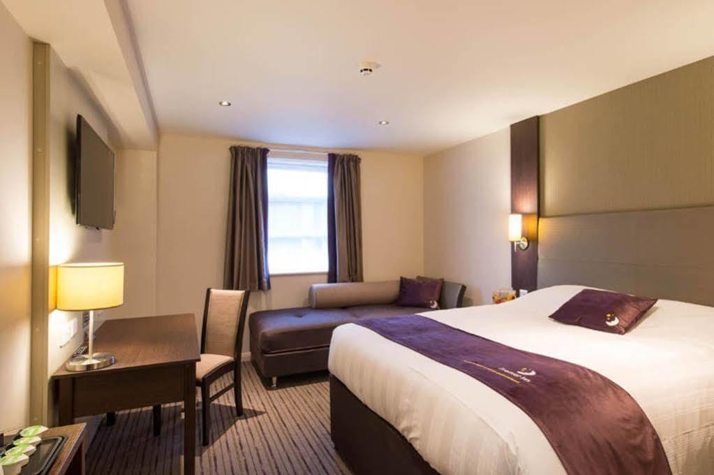 Premier Inn Hereford Exterior photo
